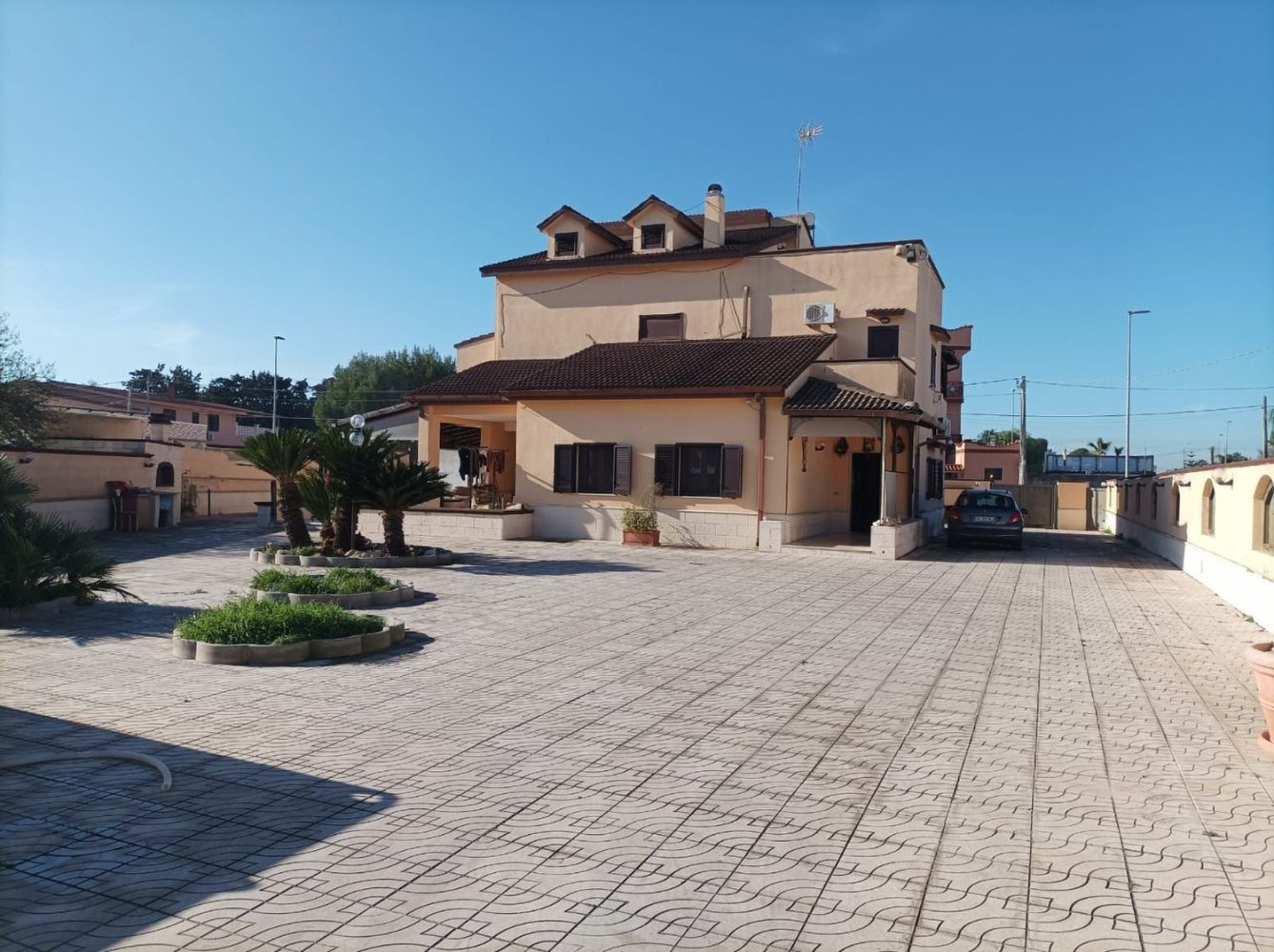 Вилла с 6 комнатами в Таранто, Италия № 173946