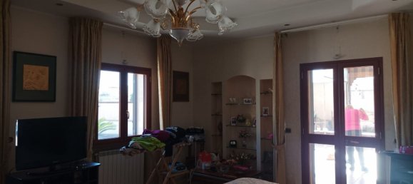 Вилла с 6 комнатами в Таранто, Италия № 173946 32