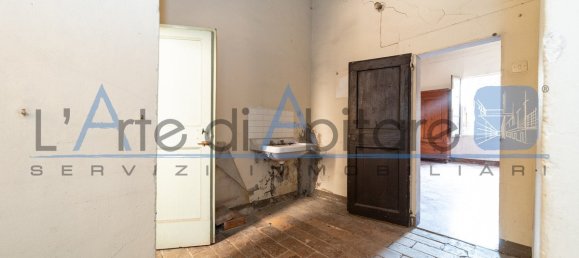  Building in Santarcangelo di Romagna, Italy No. 329237 6