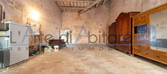  Building in Santarcangelo di Romagna, Italy No. 329237 4