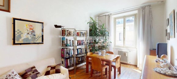 4 bedrooms Apartment in Turin, Italy No. 350787 2