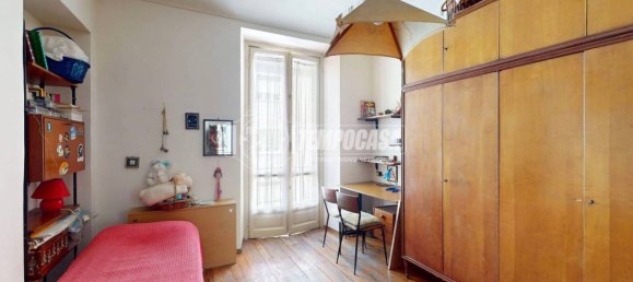 4 bedrooms Apartment in Turin, Italy No. 350787 20