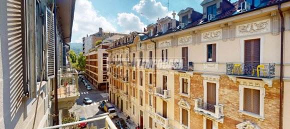 4 bedrooms Apartment in Turin, Italy No. 350787 15