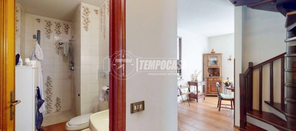 4 bedrooms Apartment in Turin, Italy No. 350787 12