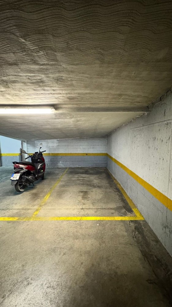 Garaje en Madrid, Spain No. 252133