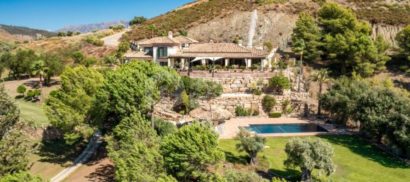 4 Schlafzimmer Villa in Malaga, Spain, Nr. 108931 5