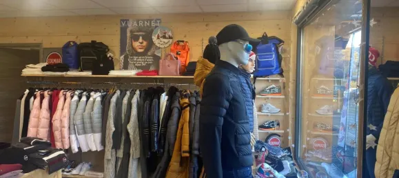 Gewerbliche Immobilie in Ancelle, France 53m², Nr. 352919 4