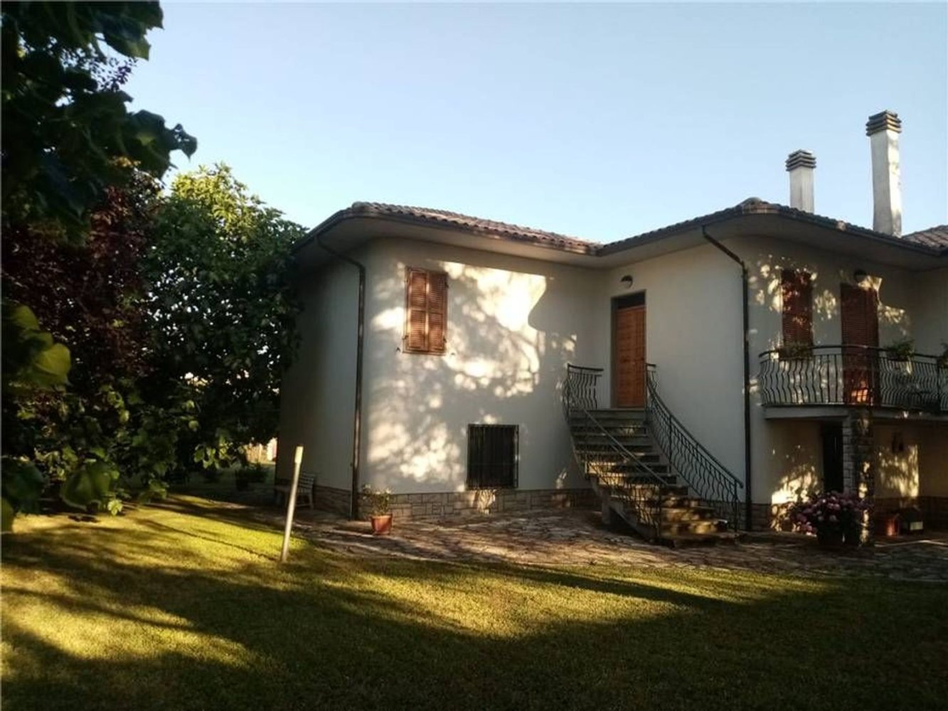 4 bedrooms Villa in Gualdo Cattaneo, Italy No. 373071