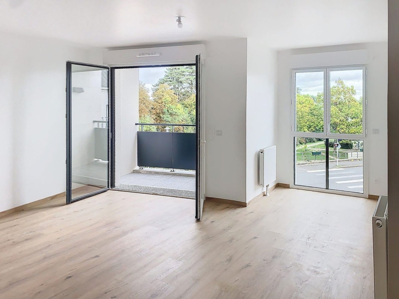 2 bedrooms Apartment in Saint-Avertin, France No. 237679