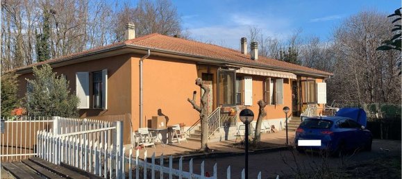 7-Zimmer Haus in Lurate Caccivio, Italy, Nr. 122576 2