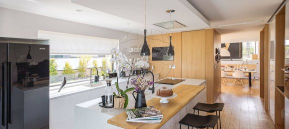 3 bedrooms House in Sesimbra, Portugal No. 280092 21