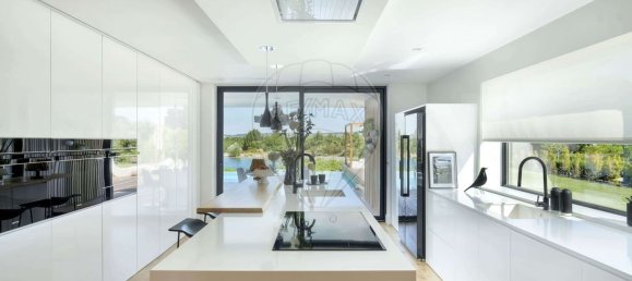 3 bedrooms House in Sesimbra, Portugal No. 280092 24