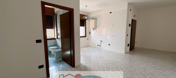 4 bedrooms Apartment in Chioggia, Italy No. 342736 7