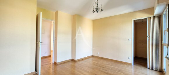 4 bedrooms Apartment in Nantes, France No. 280453 8