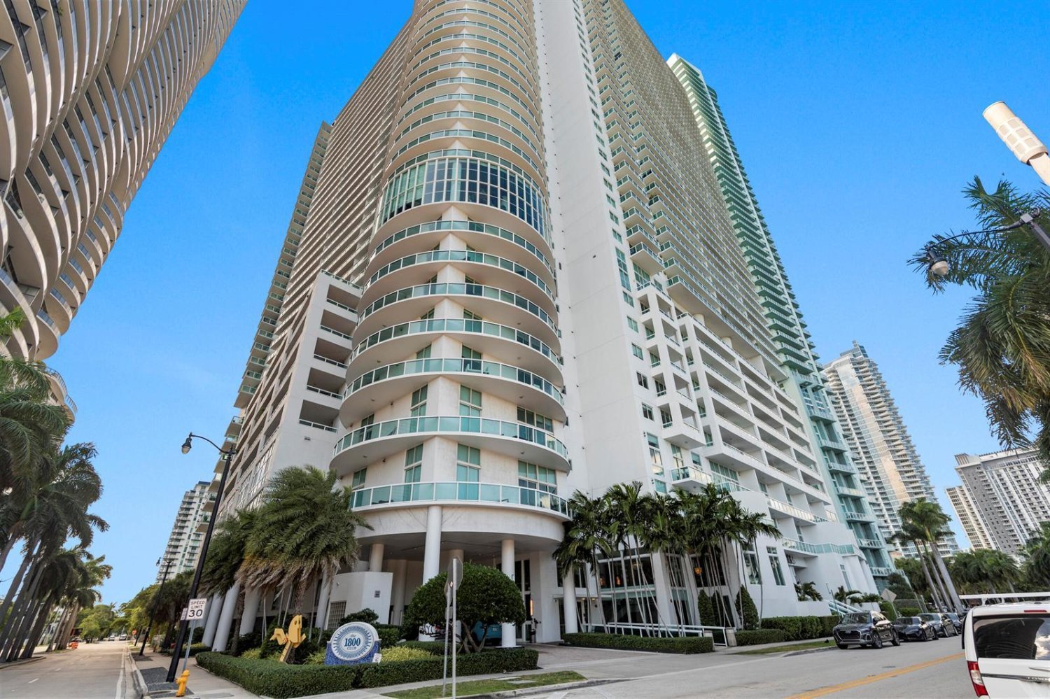 1 bedroom Commercial property for sale in Miami, Miami-Dade, Florida, USA № 615844