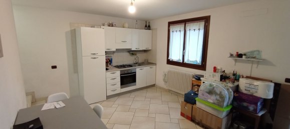 5-Zimmer Doppelhaus in Fiorenzuola d'Arda, Italy, Nr. 163052 4