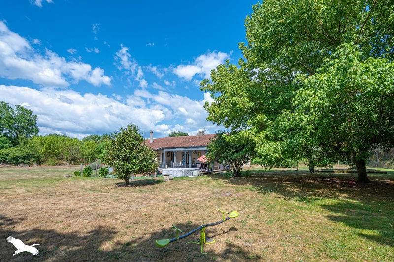 Casa de 4 dormitorios en Castets, France No. 301119