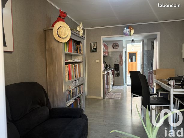 2 bedrooms Apartment in La Londe-les-Maures, France No. 288645