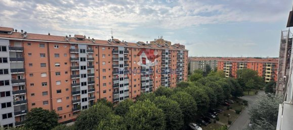 3 bedrooms Apartment in Milan, Italy No. 270557 8