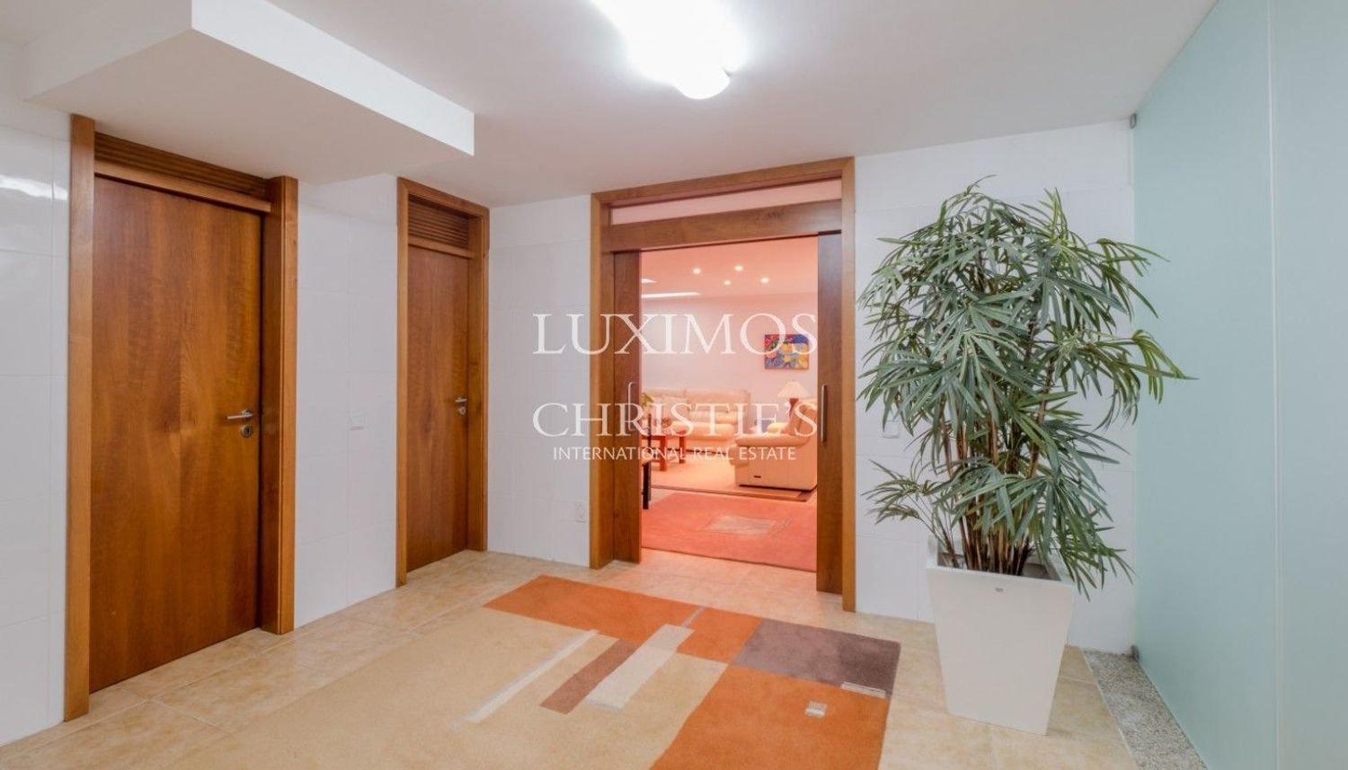 4 bedrooms House in Vila Nova de Gaia, Portugal No. 111163