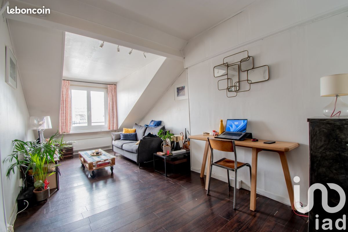 Studio à Montrouge, France No. 332352