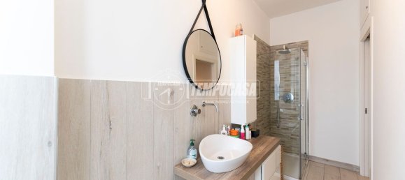 3 rooms Apartment in Milan, Italy No. 268867 16