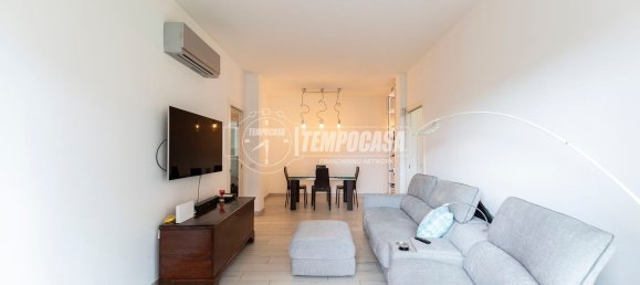 3 rooms Apartment in Milan, Italy No. 268867 4