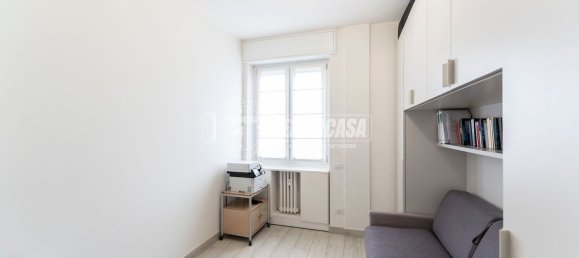 3 rooms Apartment in Milan, Italy No. 268867 12