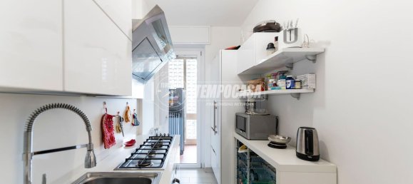 3 rooms Apartment in Milan, Italy No. 268867 7