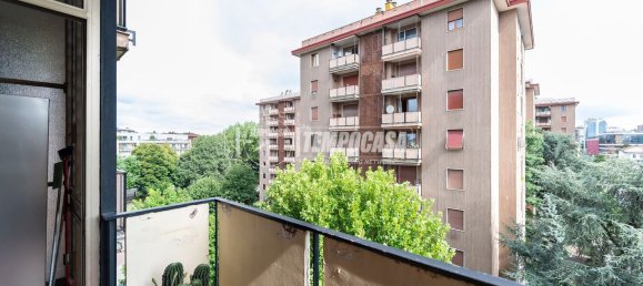 3 rooms Apartment in Milan, Italy No. 268867 17