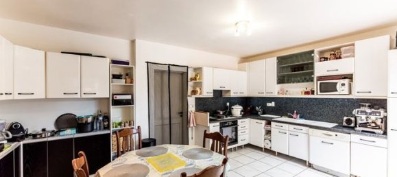 4 bedrooms House in Montauban, France No. 362540 6