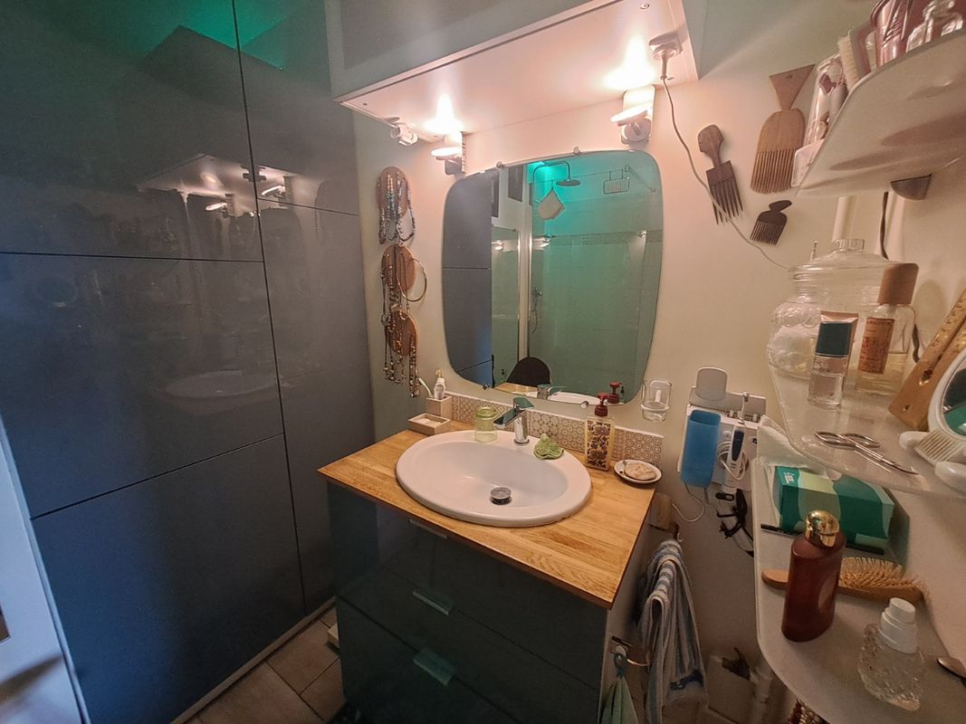 2 Schlafzimmer Wohnung in Vanves, France, Nr. 177755