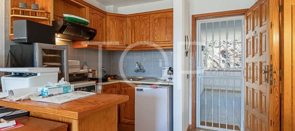 Дуплекс с 2 спальнями в Арона, Испания № 184673 3