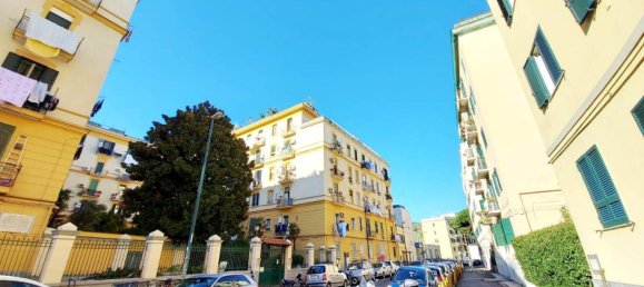 2 bedrooms Apartment in Naples, Italy No. 176066 8