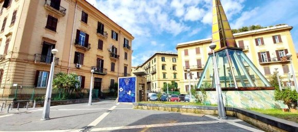 2 bedrooms Apartment in Naples, Italy No. 176066 4