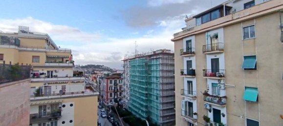 2 bedrooms Apartment in Naples, Italy No. 176066 17