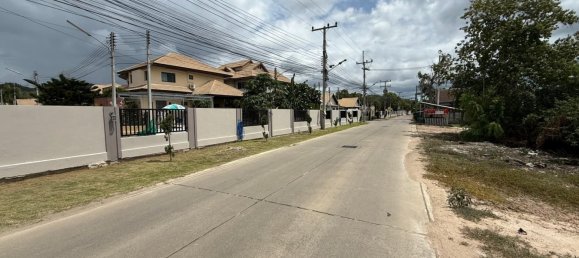 Villa de 3 dormitorios en Hua Hin, Thailand No. 64883 4