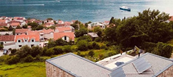 5 bedrooms Commercial property in Kotor, Montenegro No. 336 2