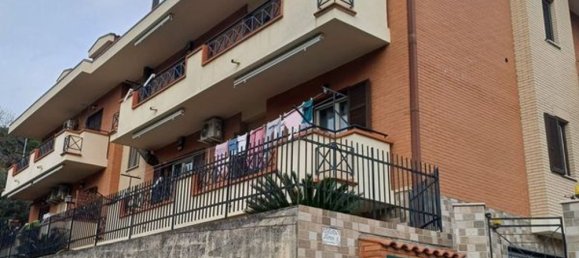 Apartamento de 3 habitaciónes en Pellezzano, Italy No. 261266 11