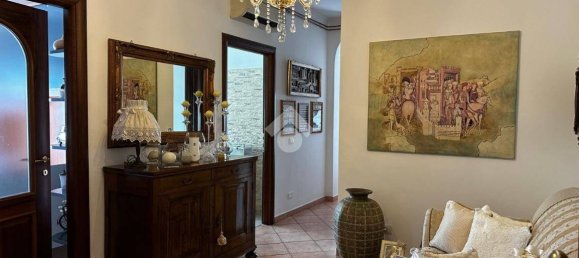 3 rooms Apartment in Leno, Italy No. 262853 4
