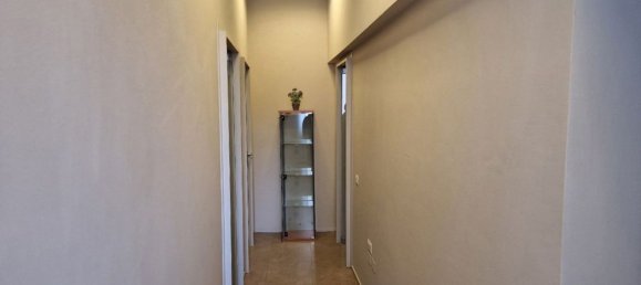 300m² Office in Bassano del Grappa, Italy No. 74028 8