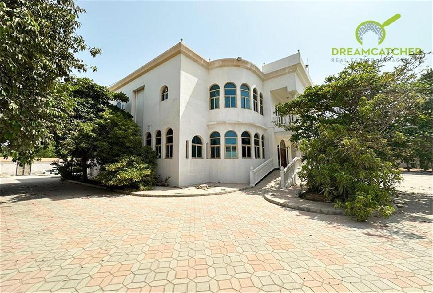 10 bedrooms Villa in Al Dhait, UAE No. 34943