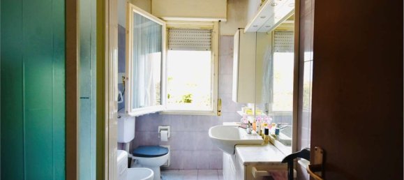 4 rooms Apartment in Carpi, Italy No. 308148 11