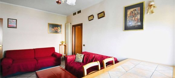 4 rooms Apartment in Carpi, Italy No. 308148 2