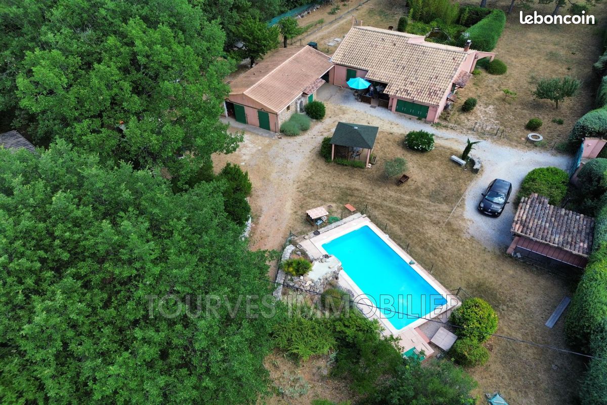 4 bedrooms Villa in Tourves, France No. 343433