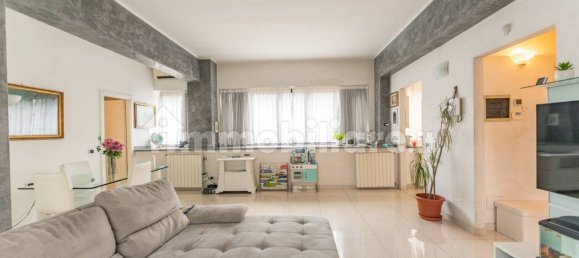 2 bedrooms Apartment in Bresso, Italy No. 323215 4