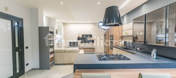 2 bedrooms Apartment in Bresso, Italy No. 323215 41