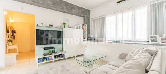 2 bedrooms Apartment in Bresso, Italy No. 323215 5