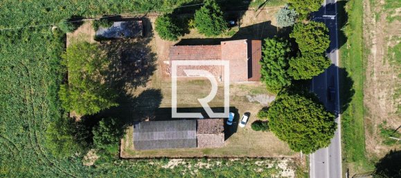 4 bedrooms Villa in Russi, Italy No. 274400 2
