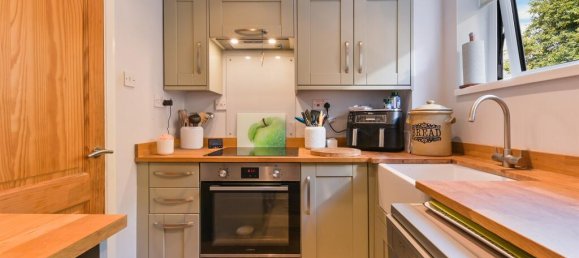 2 bedrooms Apartment in Feltham, United Kingdom No. 9837 2